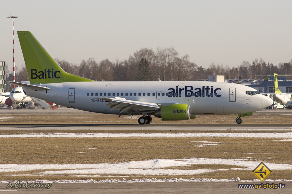 Boeing 737-53S