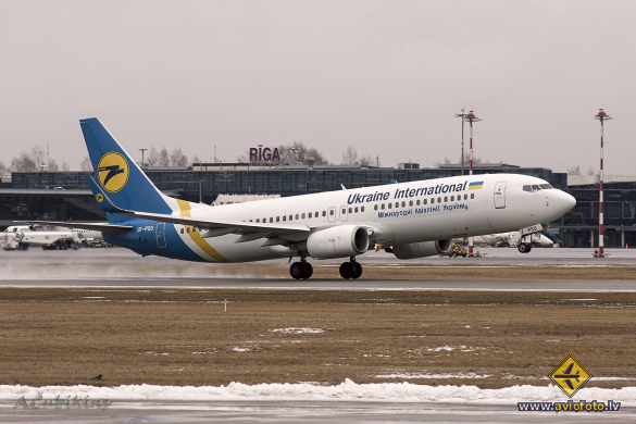 Boeing 737-8AS