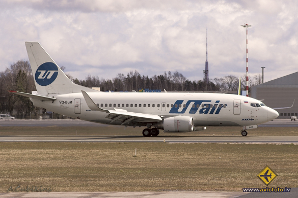 Boeing 737-524