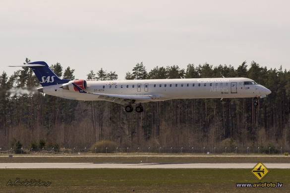 Bombardier CRJ-900ER (CL-600-2D24)