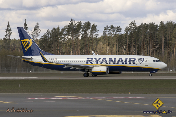 Boeing 737-8AS