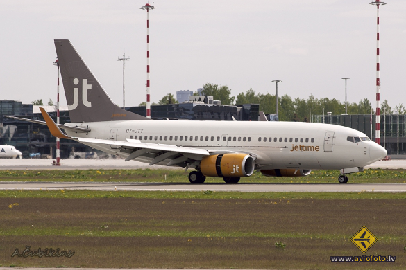 Boeing 737-7Q8