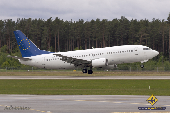 Boeing 737-322