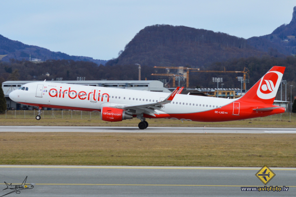 Airbus A321-211