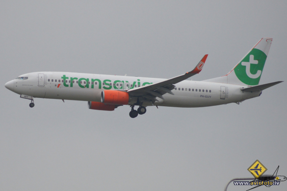 Boeing 737-8EH