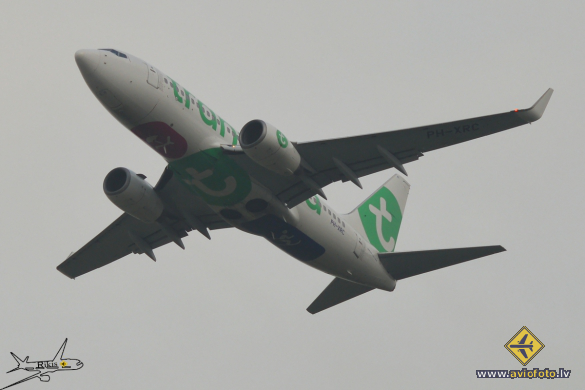 Boeing 737-7K2