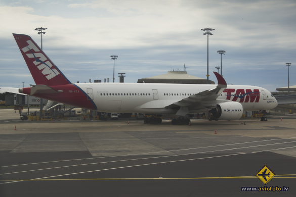Airbus A350-941