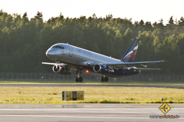 Sukhoi SSJ-100-95B Superjet 100 (RRJ-95B)