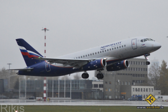 Sukhoi SSJ-100-95B Superjet 100 (RRJ-95B)