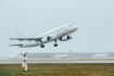 Airbus A320-214