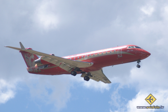 Bombardier CRJ-100LR (CL-600-2B19)