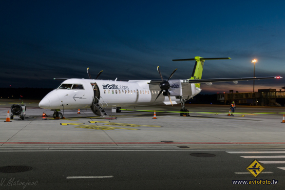 Bombardier DHC-8-402 Q400