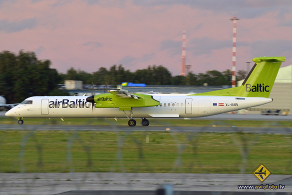 Bombardier DHC-8-402 Q400