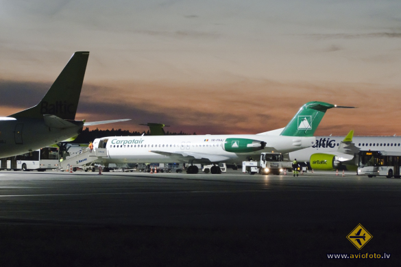 Fokker 100 (F-28-0100)