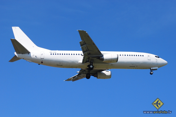Boeing 737-46J