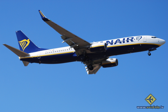 Boeing 737-8AS