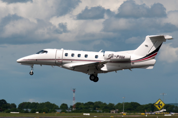 Embraer EMB-505 Phenom 300