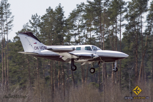 Cessna 402B