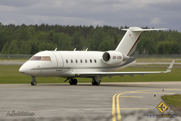 Bombardier Challenger 604 (CL-600-2B16)
