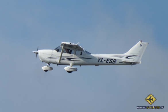 Cessna 172S Skyhawk SP