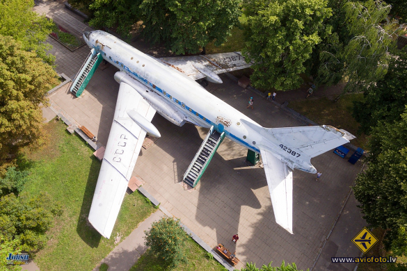 Tupolev Tu-104A