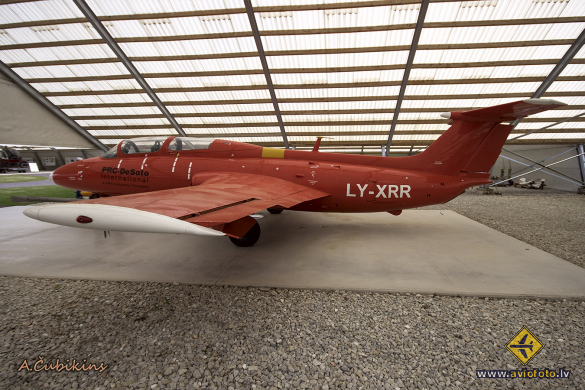 Aero L-29 Delfin