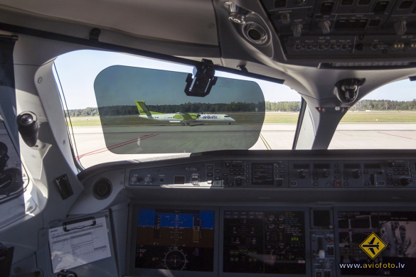 Airbus A220-300