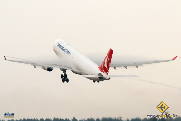 Airbus A330-243F
