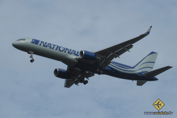 Boeing 757-223