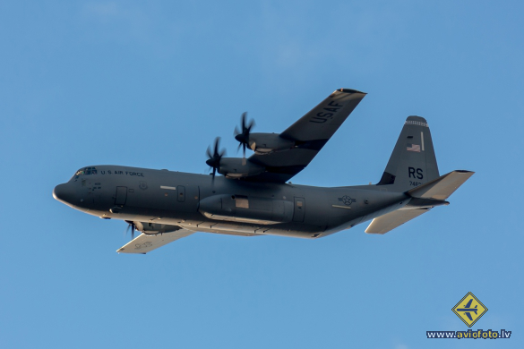 Lockheed Martin C-130J-30 Hercules (L-382)