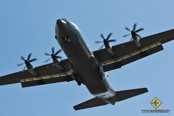 Lockheed Martin C-130J-30 Hercules (L-382)