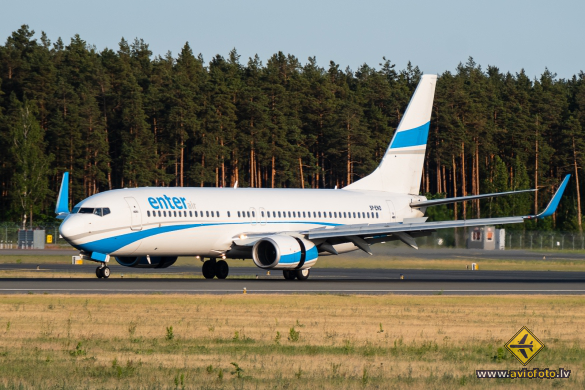 Boeing 737-8AS