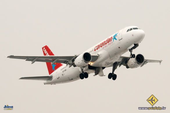 Airbus A320-214