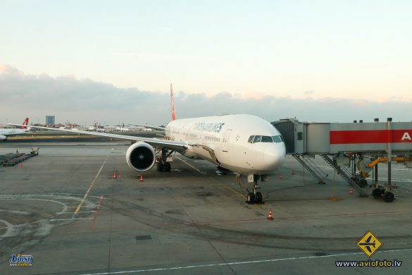 Boeing 777-3F2/ER