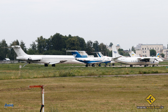 McDonnell Douglas MD-83 (DC-9-83)