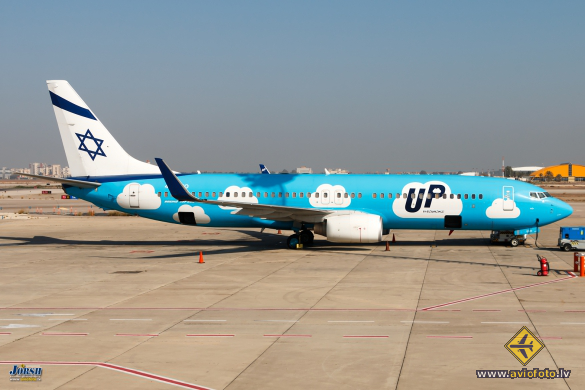 Boeing 737-86Q