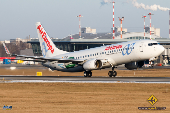 Boeing 737-86Q