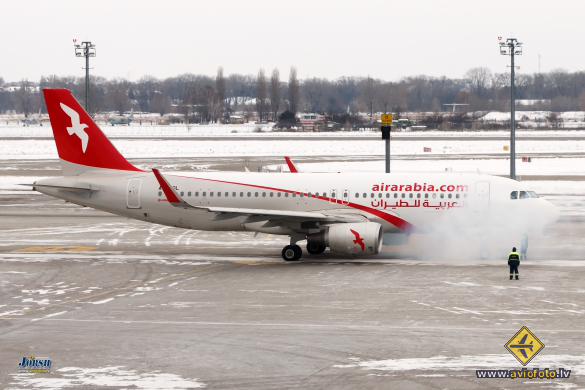 Airbus A320-214