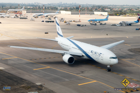 Boeing 777-258/ER