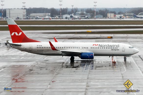 Boeing 737-8Q8