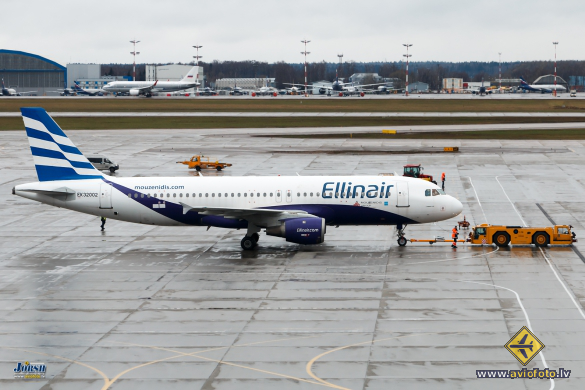 Airbus A320-211