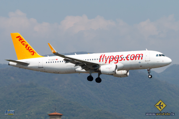 Airbus A320-214