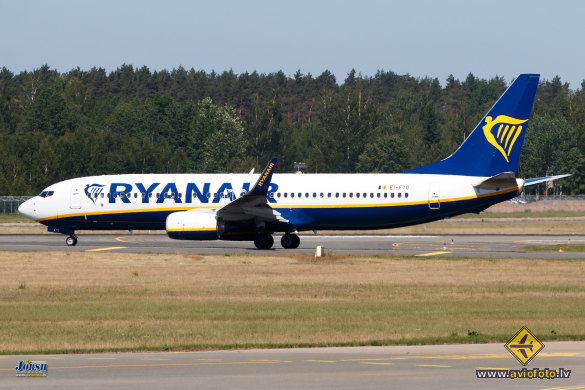 Boeing 737-8AS