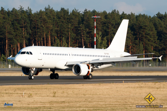 Airbus A320-214