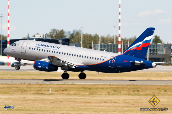 Sukhoi SSJ-100-95B Superjet 100 (RRJ-95B)