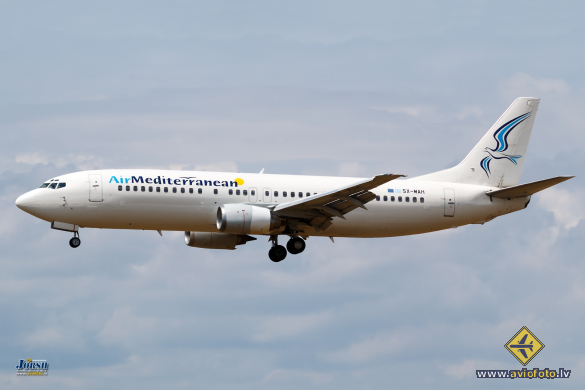 Boeing 737-405