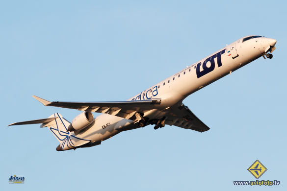 Bombardier CRJ-900ER (CL-600-2D24)
