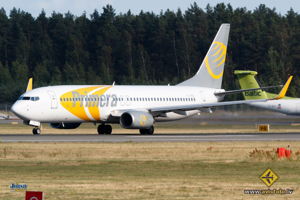 Boeing 737-86N