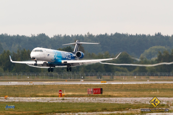 Bombardier CRJ-900ER (CL-600-2D24)