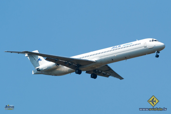 McDonnell Douglas MD-82 (DC-9-82)